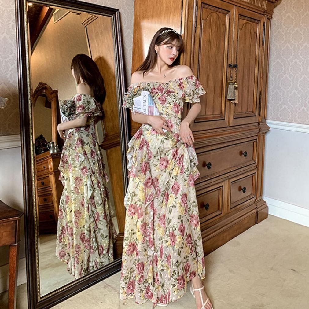 OOTD Makin Glowing Gaun Floral Off-Shoulder Maxi Import